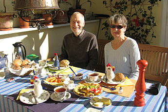 Frühstück mit B+B-Gästen